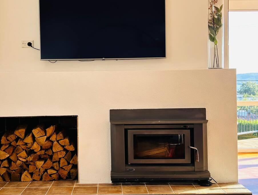 The Tassie - Luxury With Panoramic Water Views Villa Hobart Exteriör bild